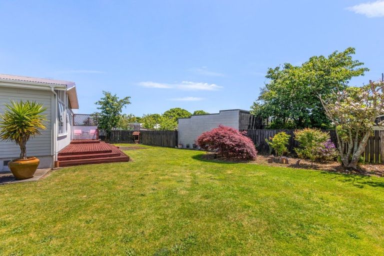 Photo of property in 5 Newbury Place, Waitara, 4320