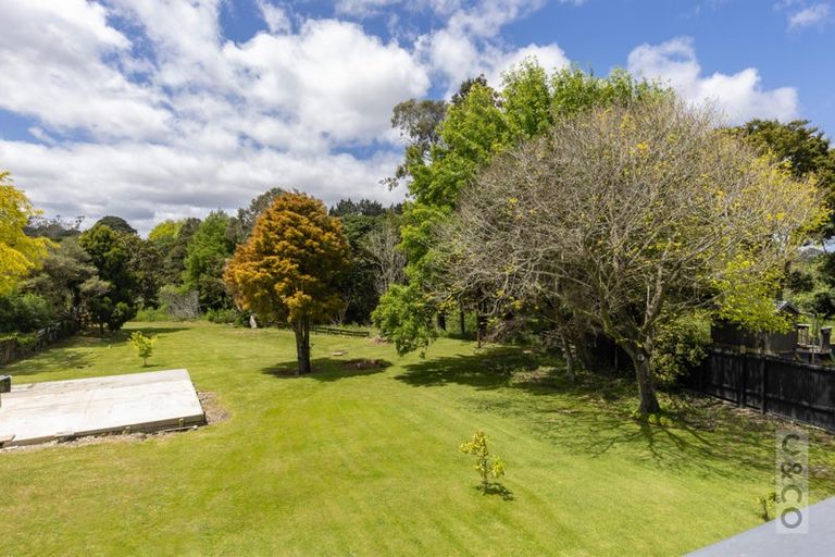 Photo of property in 24 Waikoukou Valley Road, Waimauku, 0812