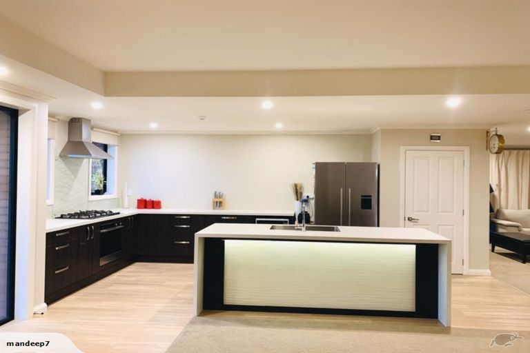 Photo of property in 98 Hoffman Court, Waikiwi, Invercargill, 9810