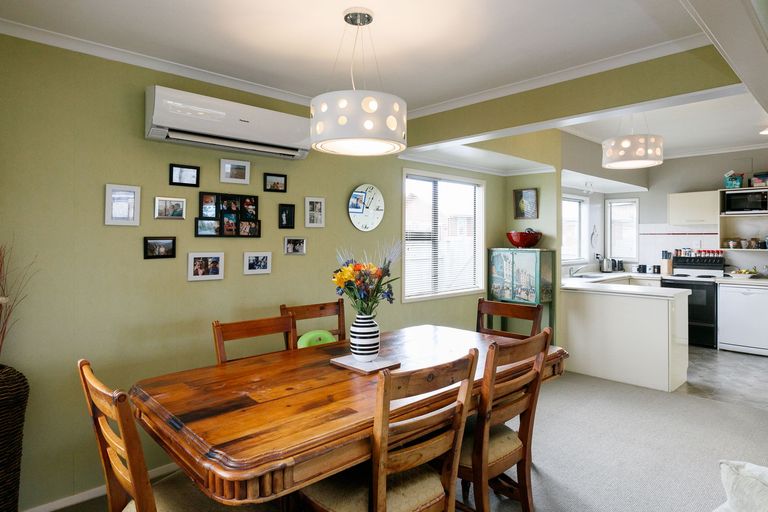 Photo of property in 1a Carthew Street, Feilding, 4702