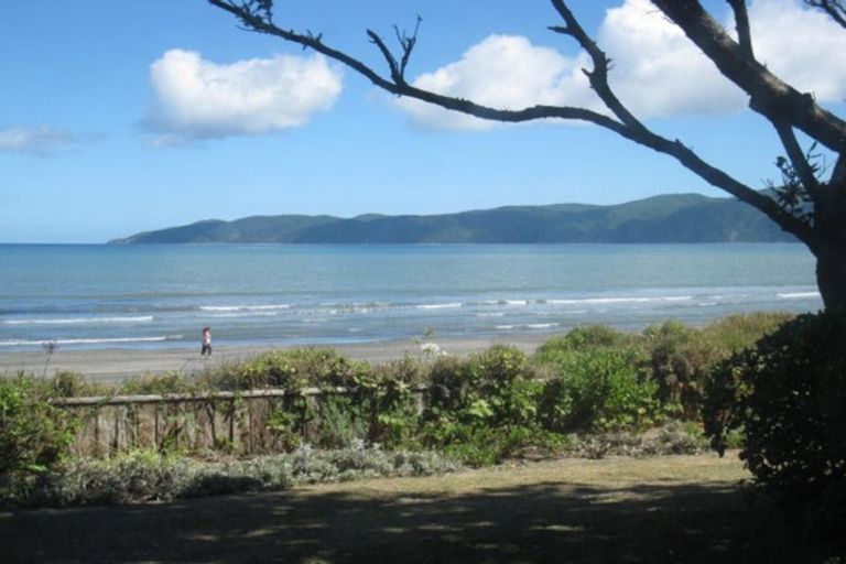 Photo of property in 67 Wharemauku Road, Raumati Beach, Paraparaumu, 5032