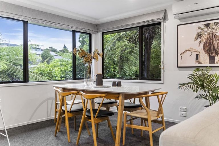 Photo of property in 129b Rangatira Road, Beach Haven, Auckland, 0626