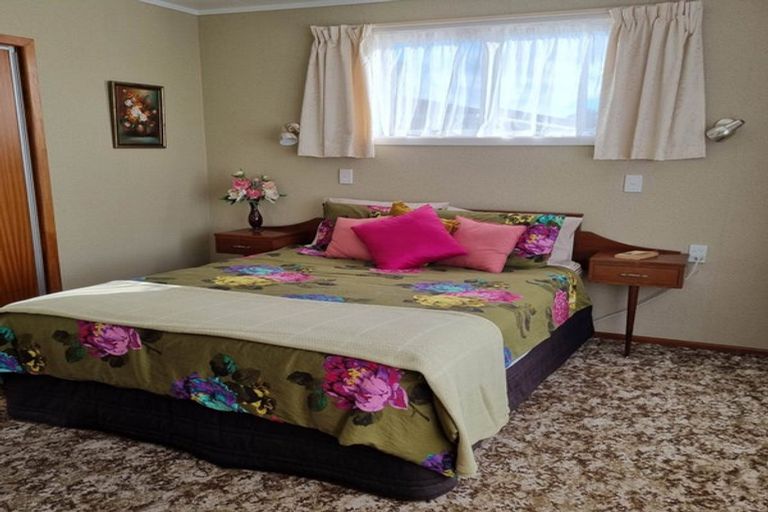 Photo of property in 9 Severn Place, Spotswood, New Plymouth, 4310