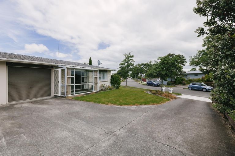 Photo of property in 1/57 Abraham Crescent, Milson, Palmerston North, 4414
