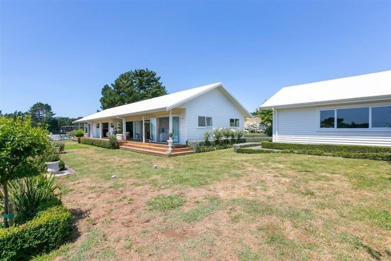 Photo of property in 167 Henwood Road, Paraite, New Plymouth, 4372
