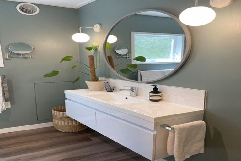 Photo of property in 1/4 Baroda Street, Khandallah, Wellington, 6035