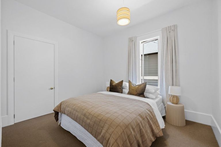 Photo of property in 100 Winchester Street, Merivale, Christchurch, 8014