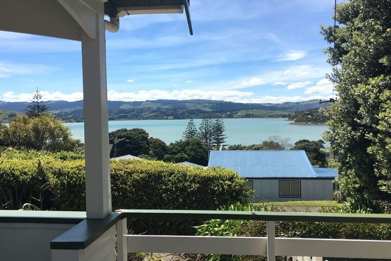 Photo of property in 2 Bayview Road, Paremata, Porirua, 5024