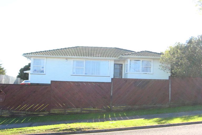 Photo of property in 54 Hobart Crescent, Wattle Downs, Auckland, 2103