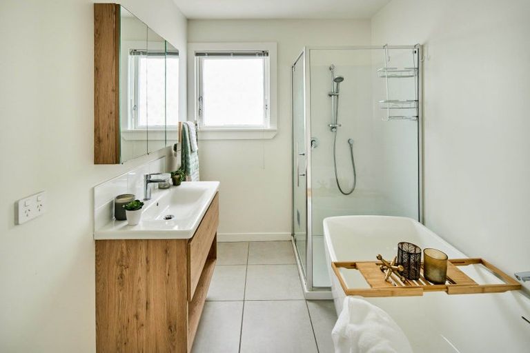 Photo of property in 10 Stanley Street, Berhampore, Wellington, 6023