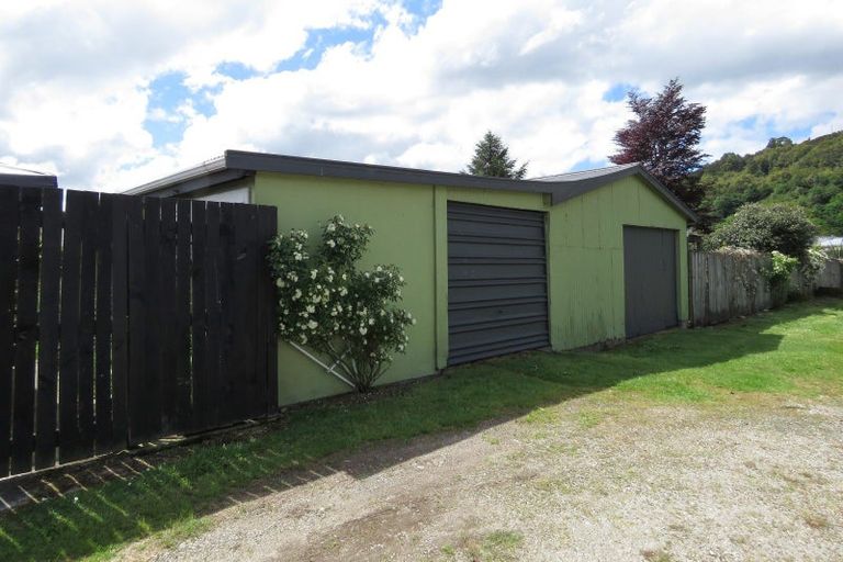 Photo of property in 43 Dick Street, Reefton, 7830