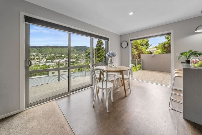 Photo of property in 19 Court Road, Tawa, Wellington, 5028