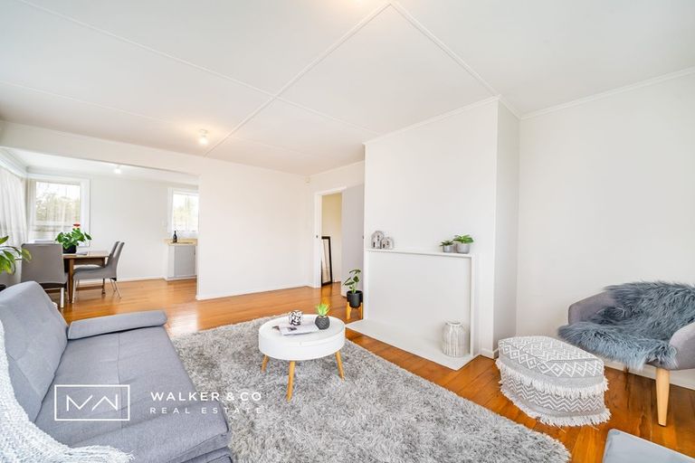 Photo of property in 15 Passive Grove, Ascot Park, Porirua, 5024