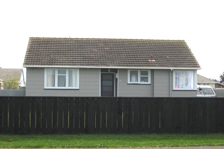 Photo of property in 33 Matipo Street, Castlecliff, Whanganui, 4501