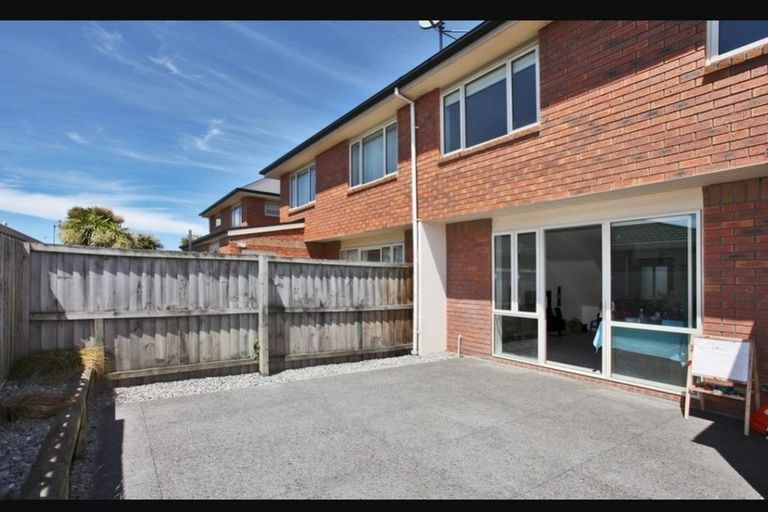 Photo of property in 113b Clarence Street, Riccarton, Christchurch, 8011
