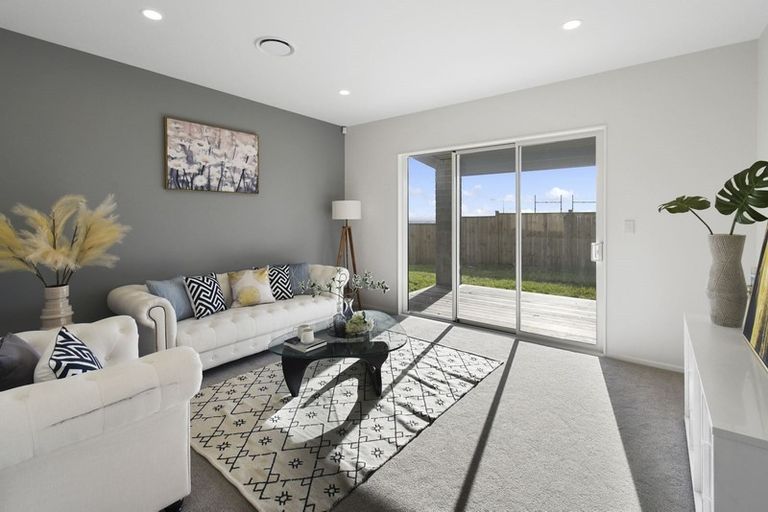 Photo of property in 21 Annmarie Avenue, Totara Park, Auckland, 2019