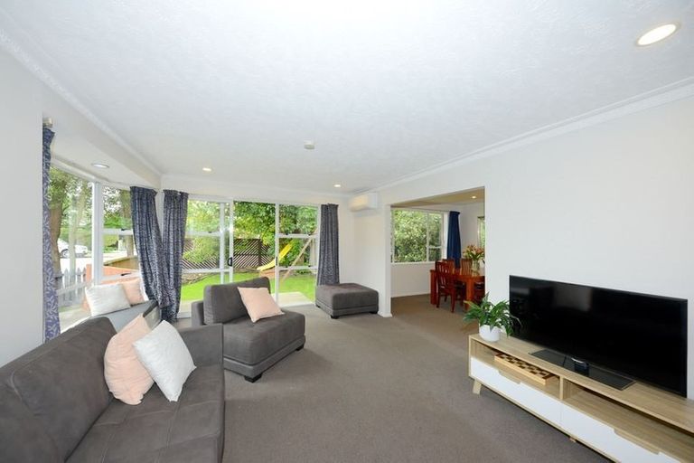 Photo of property in 127 Grimseys Road, Redwood, Christchurch, 8051