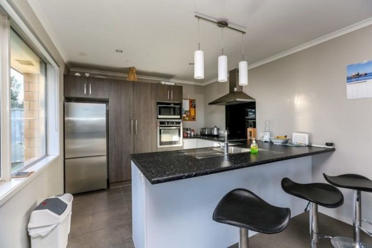 Photo of property in 1 Keene Drive, Bell Block, New Plymouth, 4312