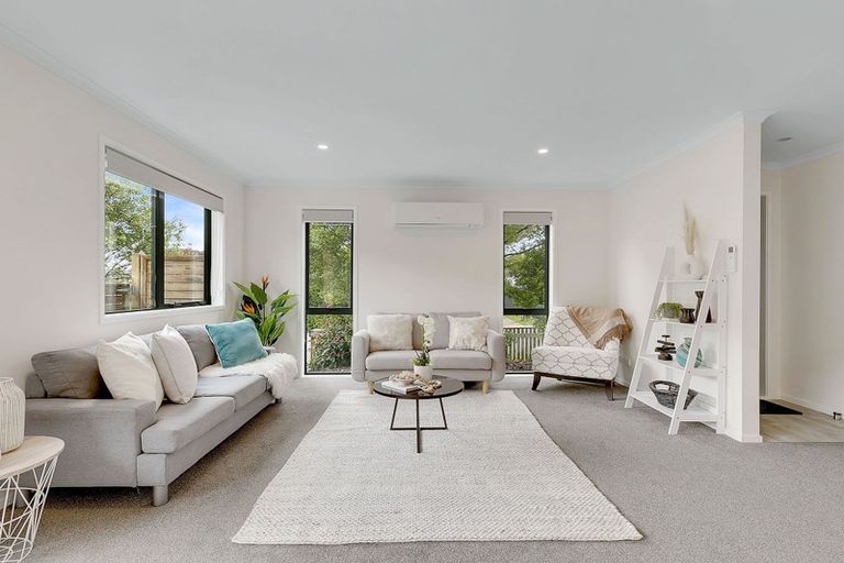 Photo of property in 104 Rangituhi Crescent, Takapuwahia, Porirua, 5022