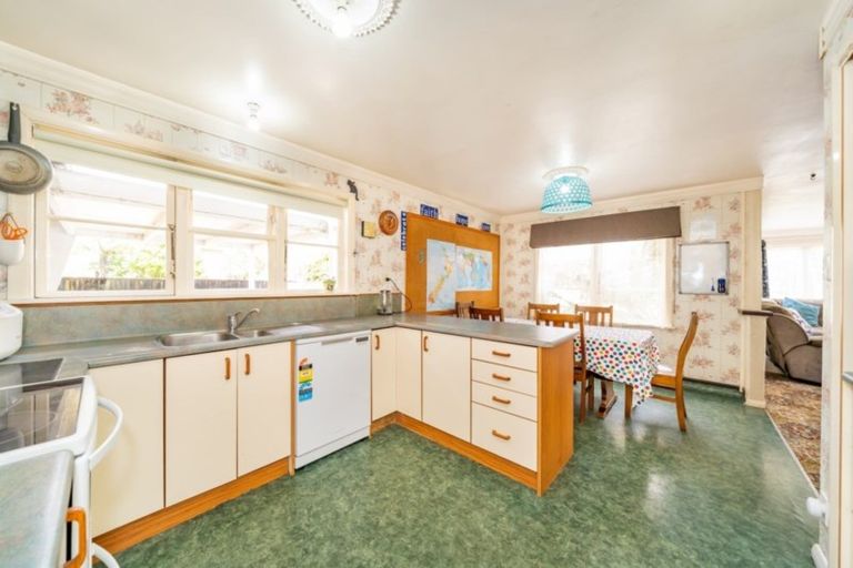 Photo of property in 52 Brentwood Street, Trentham, Upper Hutt, 5018