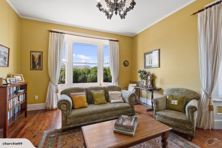 Photo of property in 16 Godley Quay, Lyttelton, 8082