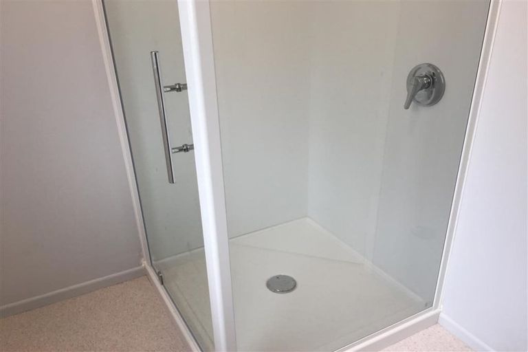 Photo of property in 13 Brazier Grove, Paraparaumu, 5032