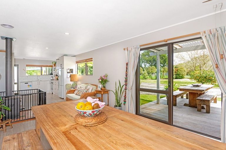 Photo of property in 76 Banks Street, Tolaga Bay, 4077