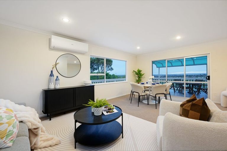 Photo of property in 281 Sturges Road, Henderson Valley, Auckland, 0612