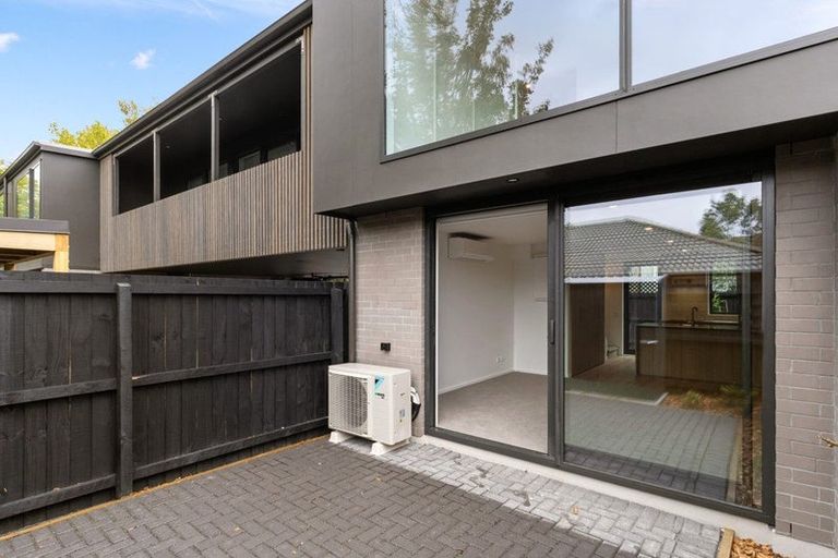 Photo of property in 4/7 Grove Road, Addington, Christchurch, 8024