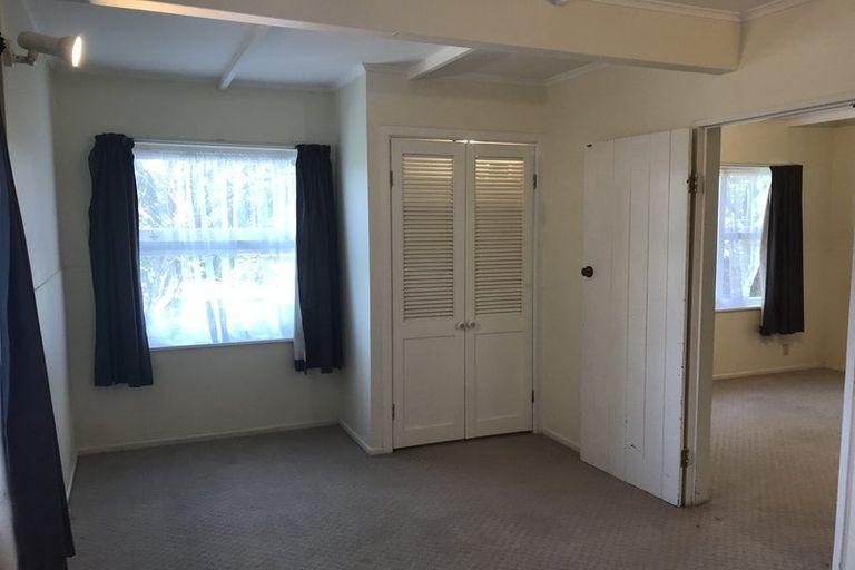 Photo of property in 73 Volga Street, Island Bay, Wellington, 6023