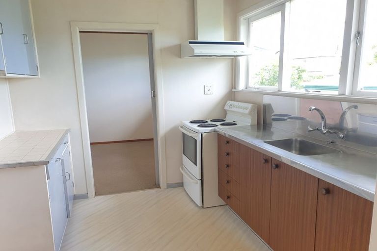 Photo of property in 10 Lyttelton Avenue, Forrest Hill, Auckland, 0620