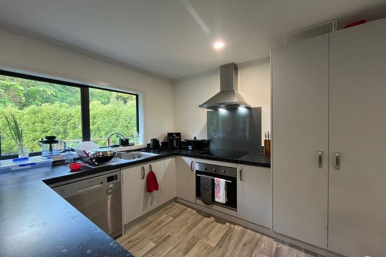 Photo of property in 1b Trosk Place, Waiuku, 2123