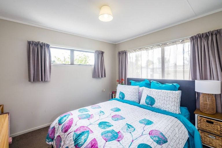 Photo of property in 52a Hinemoa Street, Paraparaumu, 5032