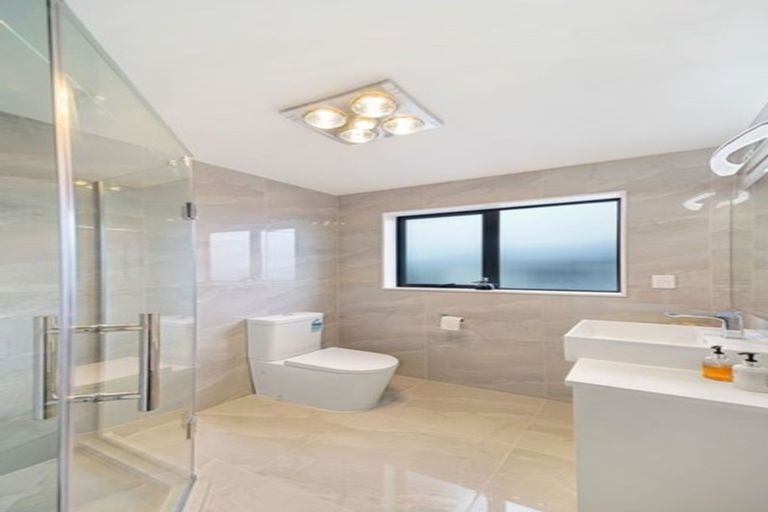 Photo of property in 78 Twin Parks Rise, Papakura, 2110