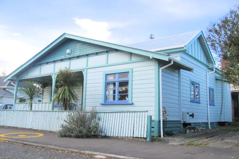 Photo of property in 82 Te Awa Avenue, Te Awa, Napier, 4110