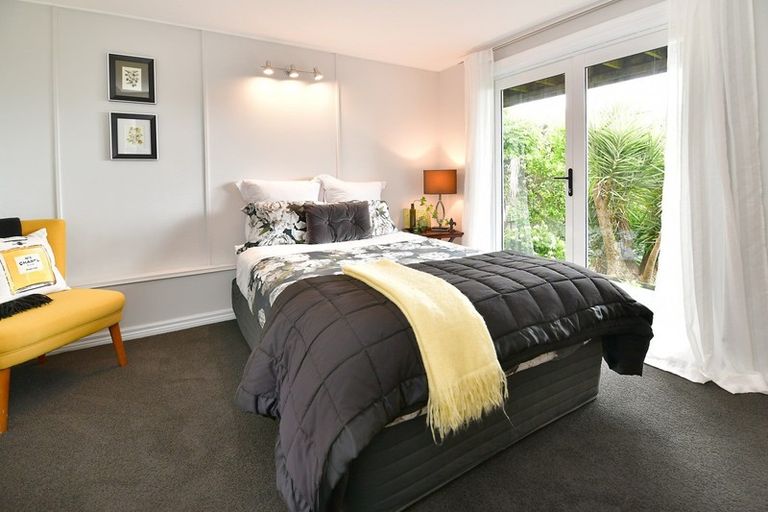 Photo of property in 44 Vipond Road, Stanmore Bay, Whangaparaoa, 0932