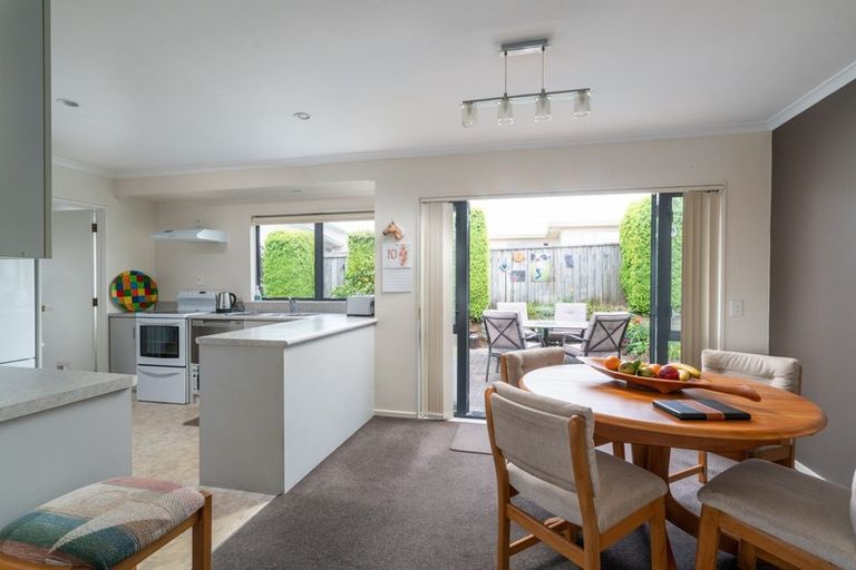 Photo of property in 2/4 The Grove, Nukuhau, Taupo, 3330