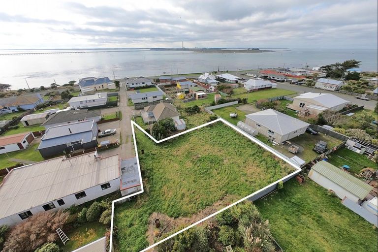 Photo of property in 246c Marine Parade, Bluff, 9814