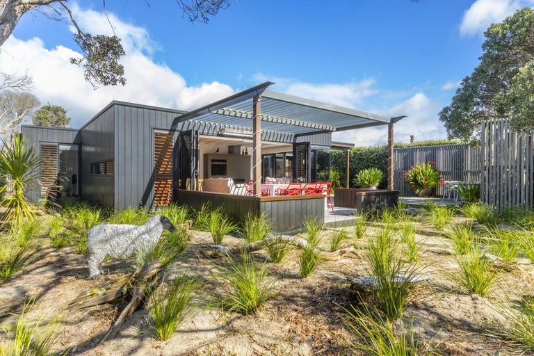 Photo of property in 32 The Southern Isle, Omaha, 0986