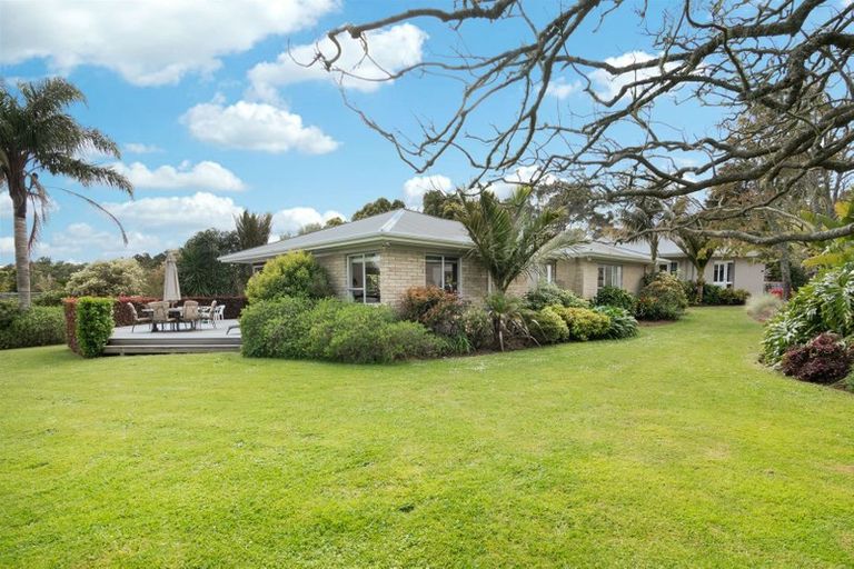 Photo of property in 121 Pomona Road, Kumeu, 0891