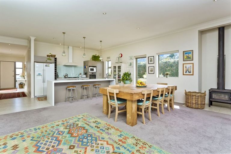 Photo of property in 22 Stillwater Crescent, Stillwater, Silverdale, 0993