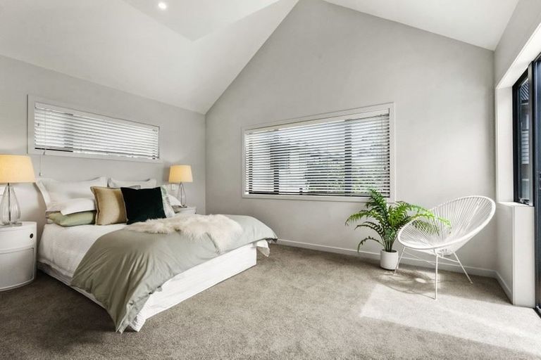 Photo of property in 4/20 Tui Glen Road, Birkenhead, Auckland, 0626