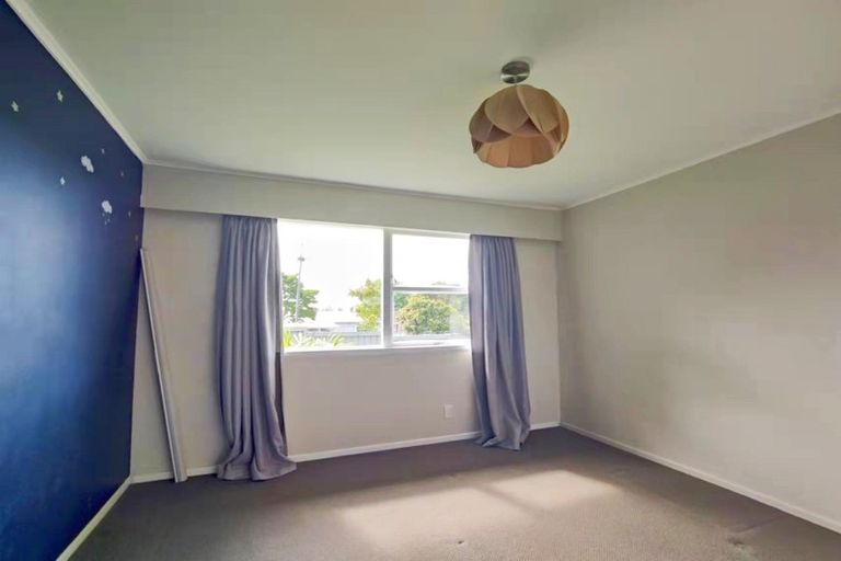 Photo of property in 25 Salisbury Road, Birkdale, Auckland, 0626