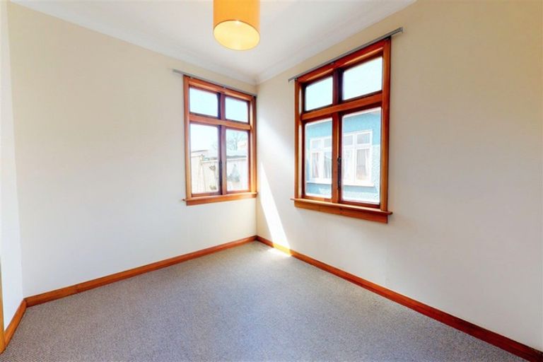 Photo of property in 581 Queen Street East, Levin, 5510