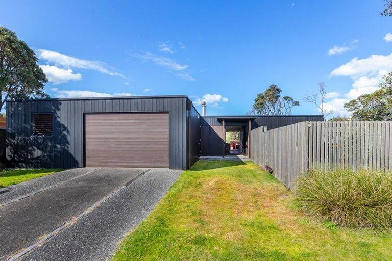 Photo of property in 32 The Southern Isle, Omaha, 0986