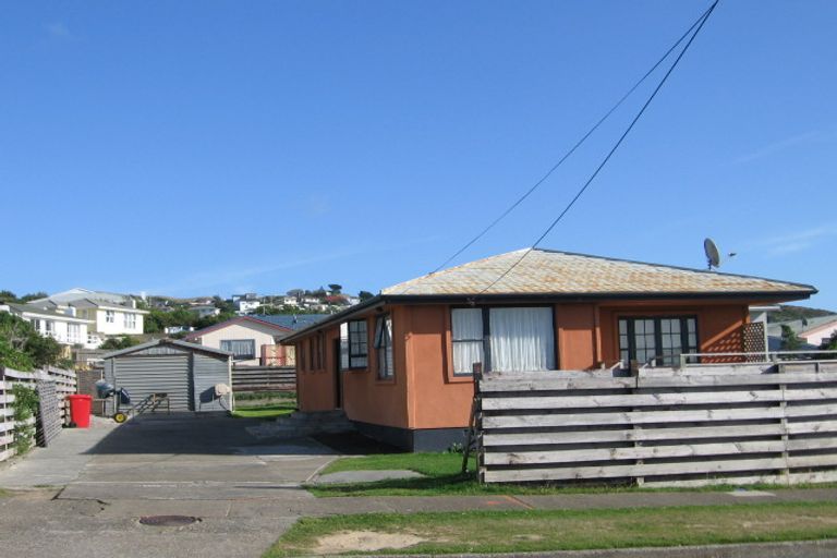 Photo of property in 42 Matatiro Street, Titahi Bay, Porirua, 5022