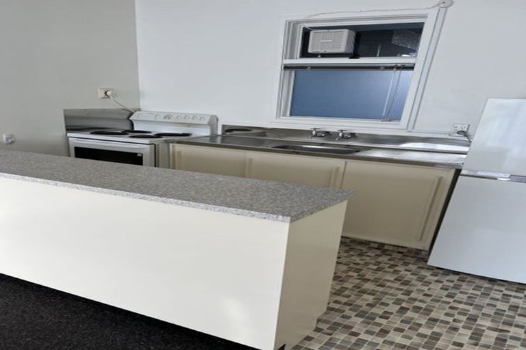 Photo of property in 26 Rhodes Street, Newtown, Wellington, 6021