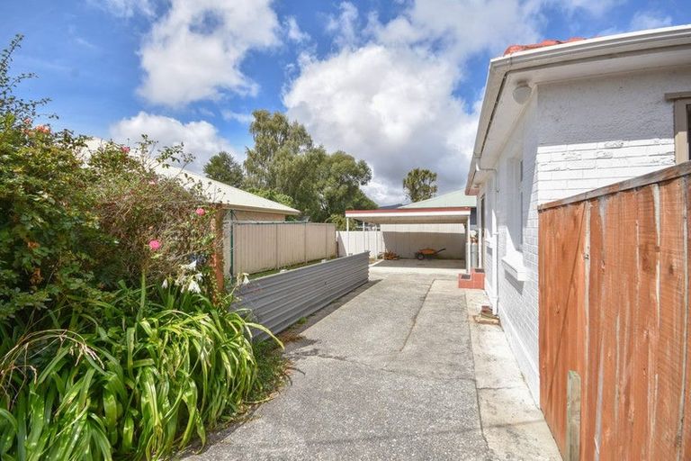 Photo of property in 19 Burns Street, Milton, 9220