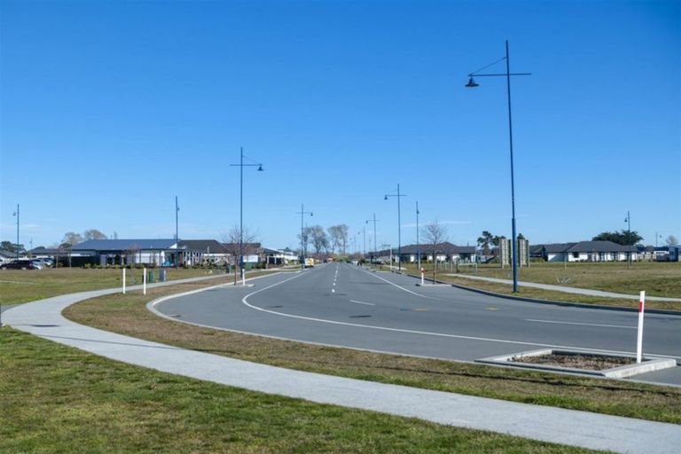 Photo of property in 59 Te Hurunui Drive, Pegasus, 7612