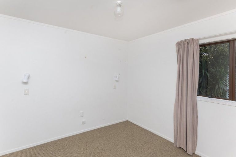 Photo of property in 65 Esplanade, Kaiti, Gisborne, 4010